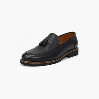 Лоферы черные кожаные